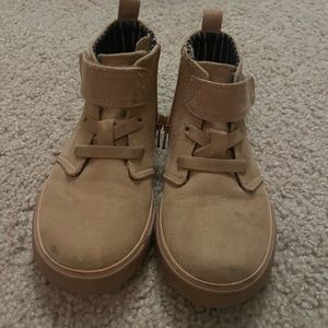 Boys cat and jack boots